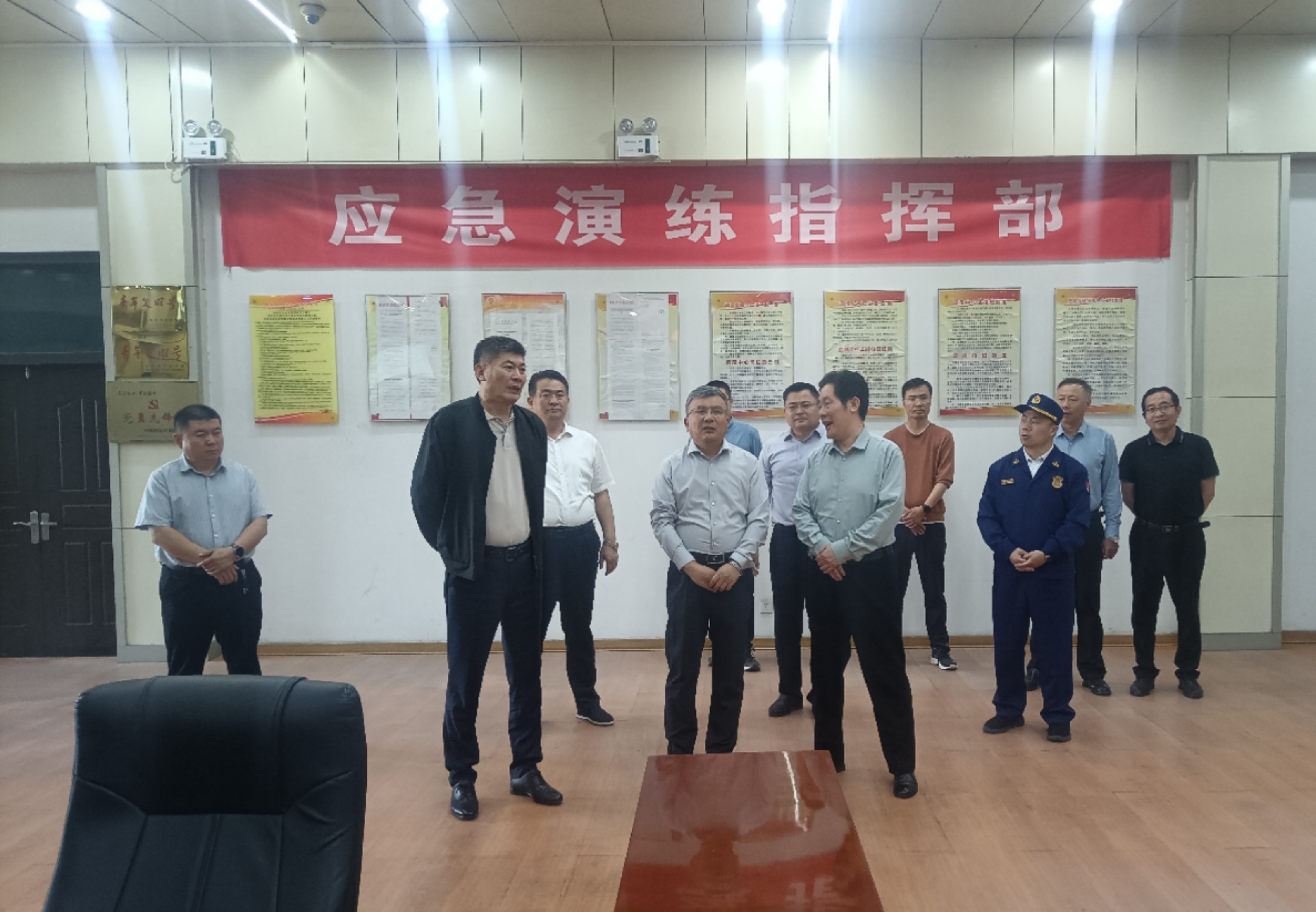 1714439343138875.jpg 1714439343138875.jpg